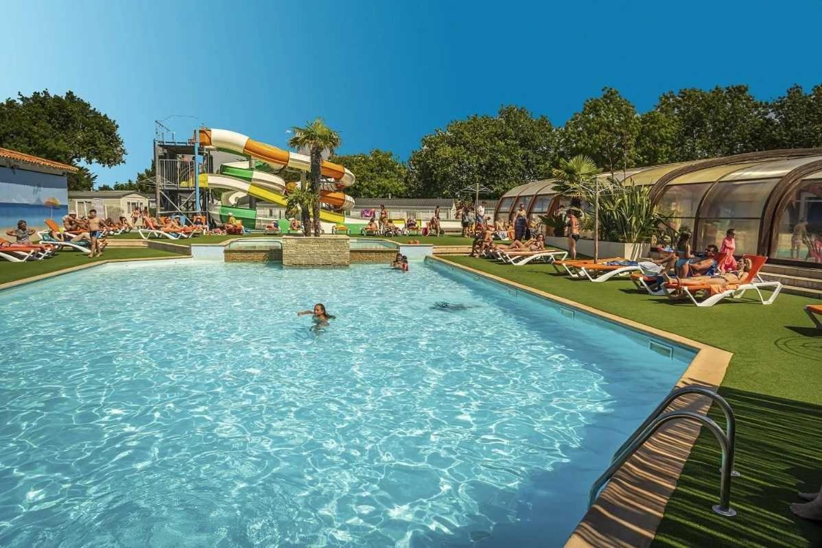 Camping 4 Etoiles - Parc Aquatique - Eei0Fi Сен-Жорж-д'Олерон Екстериор снимка